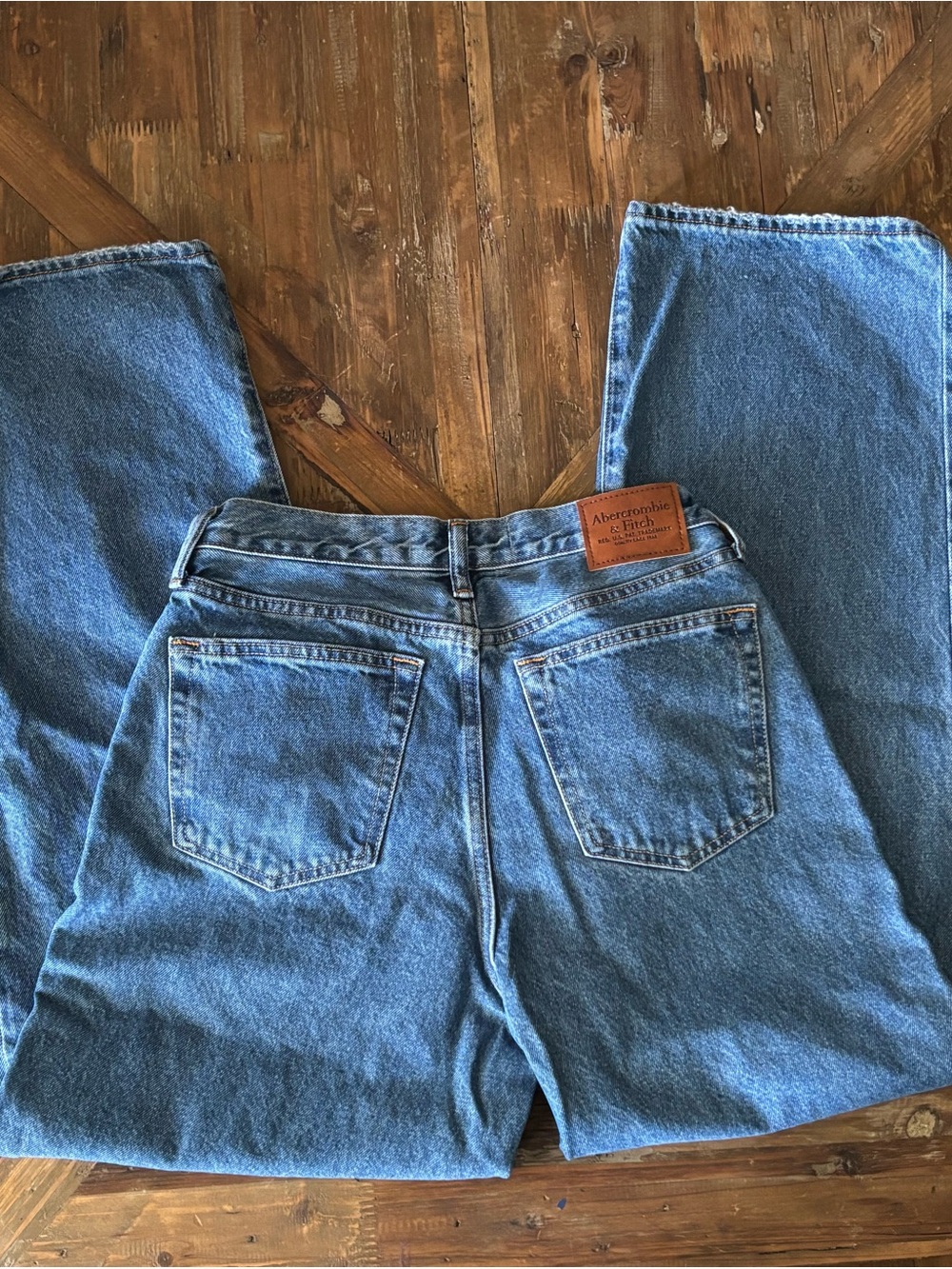 Abercrombie and Fitch Rigid Denim Ultra Baggy Jeans 29X32 - Picture 10 of 12